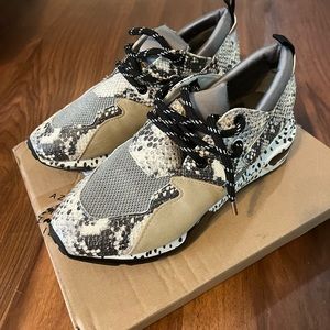 Steve Madden Fashion sneakers